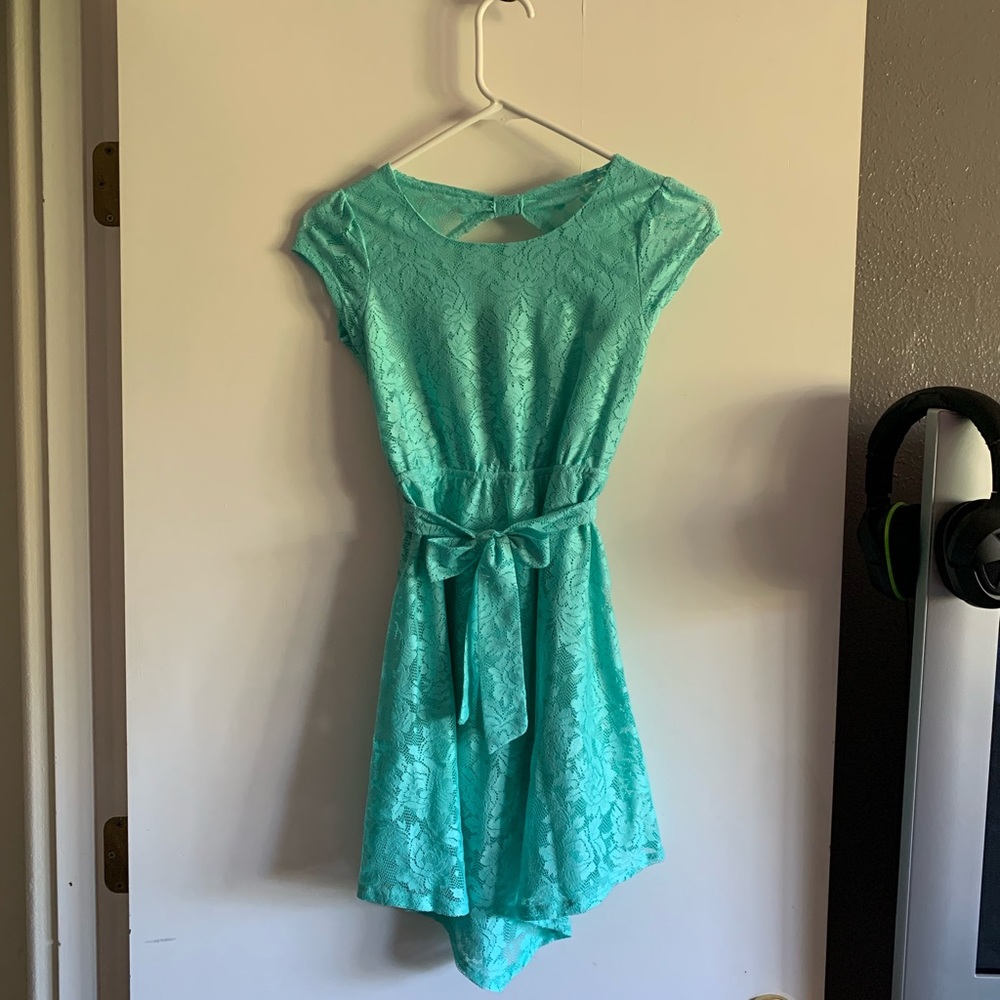 Girls dress.